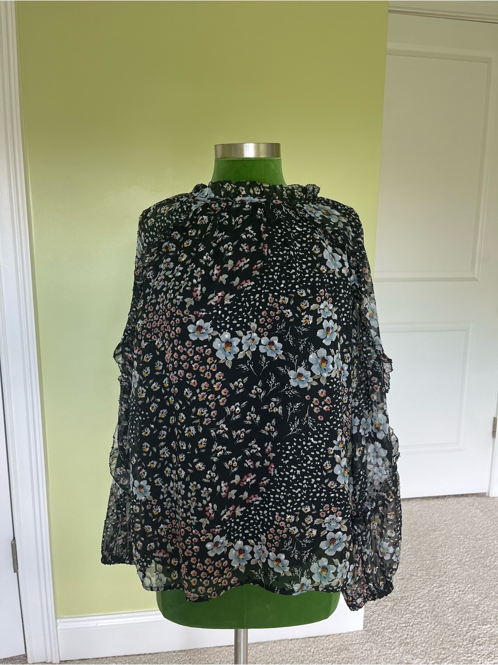 LOFT Black Floral Sleeveless Ruffled Neck Top